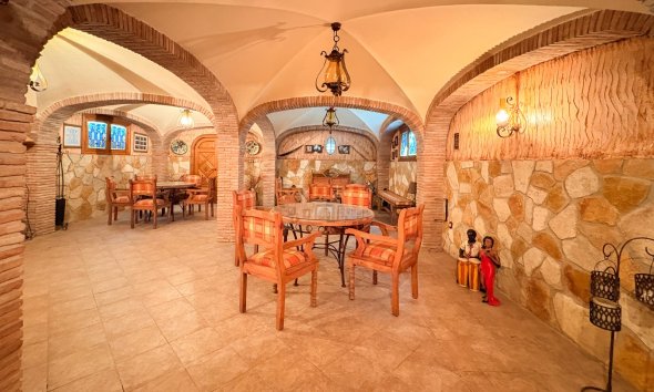 Gensalg - Country House -
Elche - Altzabares Alto
