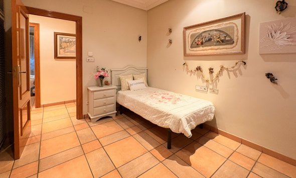 Gensalg - Country House -
Elche - Altzabares Alto