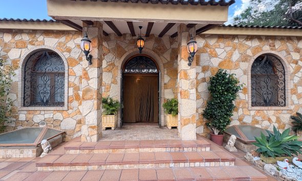 Gensalg - Country House -
Elche - Altzabares Alto