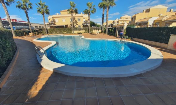 Reventa - Villa -
Ciudad Quesada - Lo Marabú