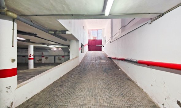Gensalg - Garage -
Torrevieja - Playa del Cura