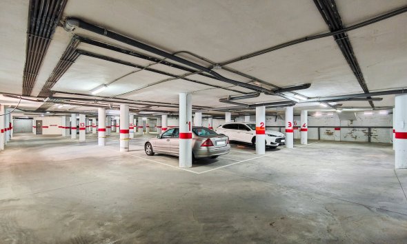 Gensalg - Garage -
Torrevieja - Playa del Cura