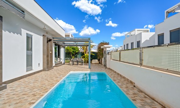 Reventa - Villa -
Ciudad Quesada