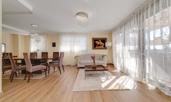 Gensalg - Villa -
Torrevieja
