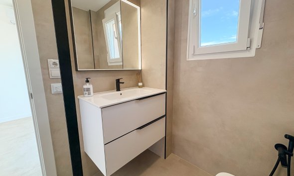 Gensalg - Villa -
El Campello - Pueblo Acantilado - Venta Lanuza