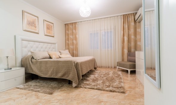Gensalg - Villa -
Torrevieja - Los Balcones