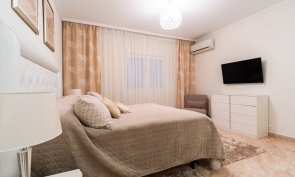 Gensalg - Villa -
Torrevieja - Los Balcones