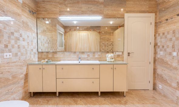 Gensalg - Villa -
Torrevieja - Los Balcones