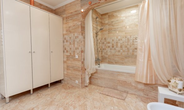 Gensalg - Villa -
Torrevieja - Los Balcones