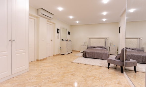 Gensalg - Villa -
Torrevieja - Los Balcones