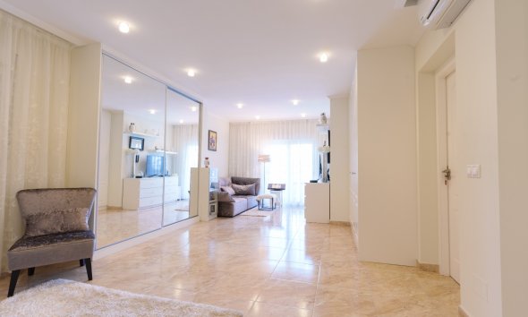 Gensalg - Villa -
Torrevieja - Los Balcones