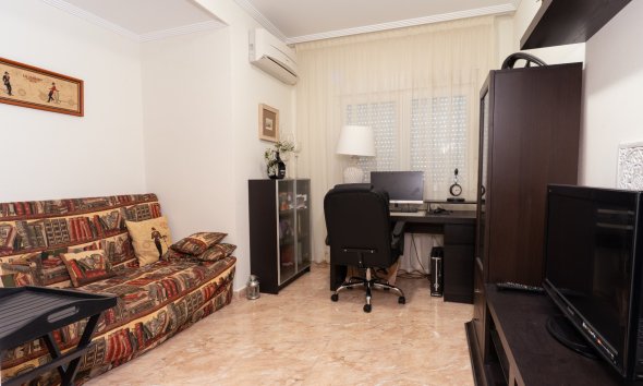 Gensalg - Villa -
Torrevieja - Los Balcones