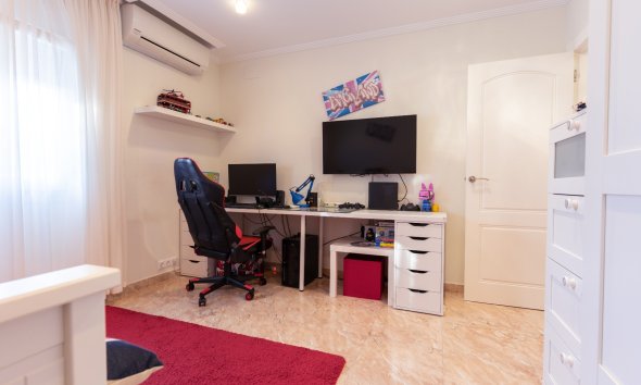 Gensalg - Villa -
Torrevieja - Los Balcones