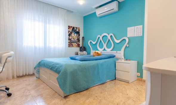 Gensalg - Villa -
Torrevieja - Los Balcones