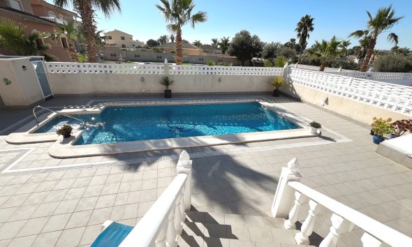Gensalg - Villa -
Benijofar - Monte Azul
