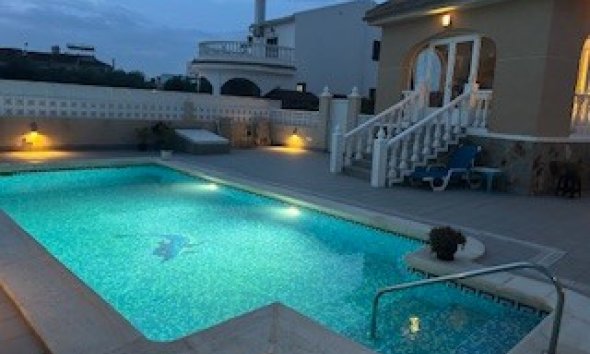 Gensalg - Villa -
Benijofar - Monte Azul