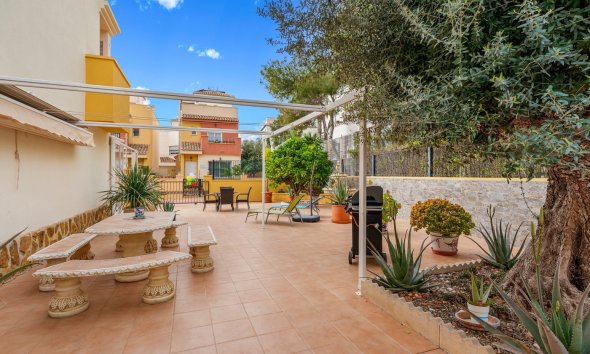 Gensalg - Rækkehus -
Orihuela Costa - Villamartín