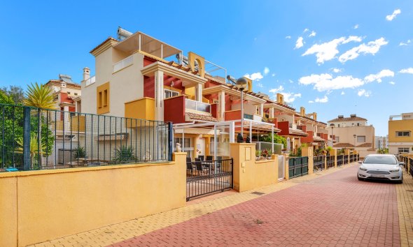 Gensalg - Rækkehus -
Orihuela Costa - Villamartín