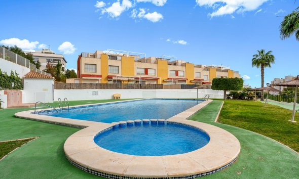 Gensalg - Rækkehus -
Orihuela Costa - Villamartín
