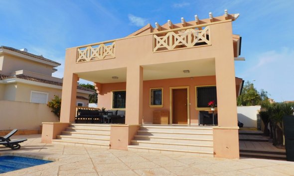 Gensalg - Villa -
Ciudad Quesada
