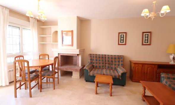 Gensalg - Rækkehus -
Orihuela Costa - Villamartín