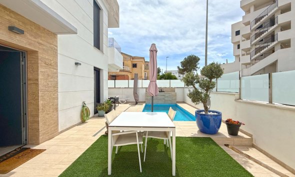 Gensalg - Villa -
Orihuela Costa - Villamartín