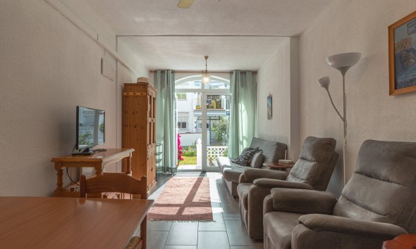Gensalg - Rækkehus -
Torrevieja - Lago Jardin