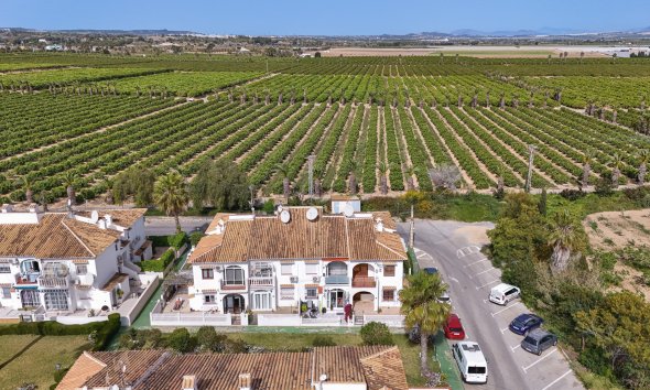 Gensalg - Rækkehus -
Torrevieja - Lago Jardin