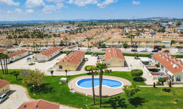 Resale - Townhouse -
Ciudad Quesada
