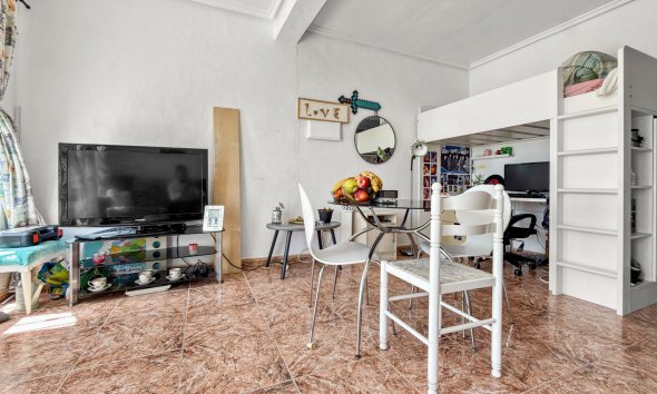 Resale - Townhouse -
Ciudad Quesada