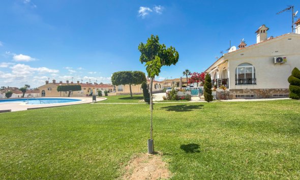 Resale - Townhouse -
Ciudad Quesada