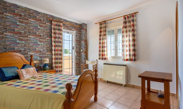 Reventa - Villa -
Elche - La Hoya