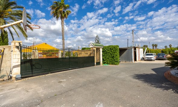 Reventa - Villa -
Elche - La Hoya