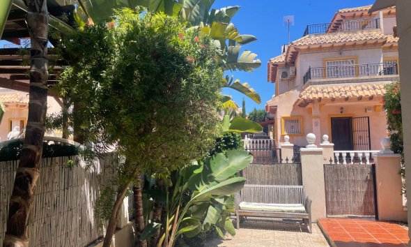 Gensalg - Rækkehus -
Orihuela Costa - La Regia