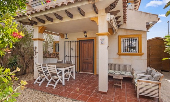 Gensalg - Rækkehus -
Orihuela Costa - La Regia