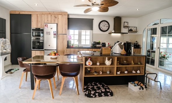 Reventa - Villa -
La Marina - LA MARINA