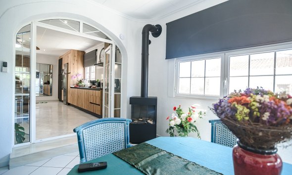 Reventa - Villa -
La Marina - LA MARINA