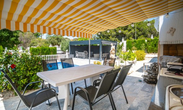Reventa - Villa -
La Marina - LA MARINA