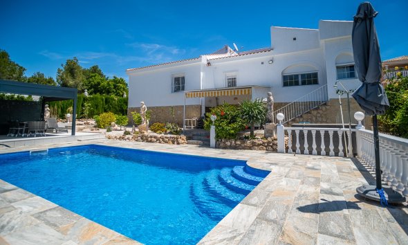 Reventa - Villa -
La Marina - LA MARINA