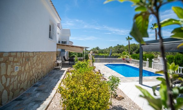 Reventa - Villa -
La Marina - LA MARINA