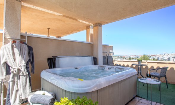 Gensalg - Rækkehus -
Orihuela Costa - Villamartín