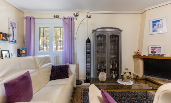 Resale - Villa -
La Zarza