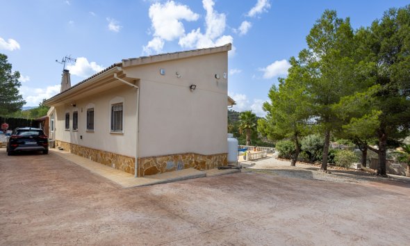 Resale - Villa -
La Zarza