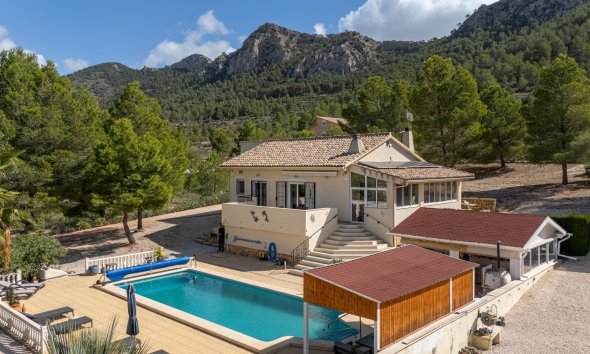 Resale - Villa -
La Zarza