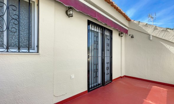 Gensalg - Rækkehus -
Torrevieja - Los Balcones