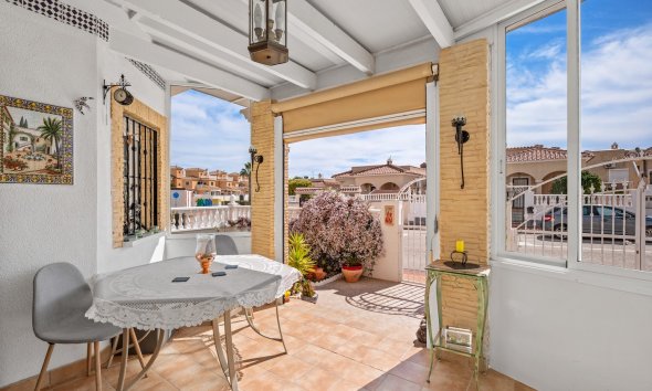 Reventa - Villa -
Algorfa - Lo Crispin