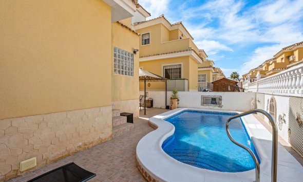 Reventa - Villa -
Algorfa - Lo Crispin