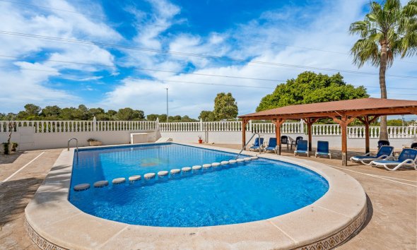 Reventa - Villa -
Algorfa - Lo Crispin