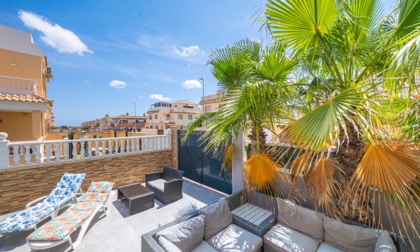 Resale - Townhouse -
Ciudad Quesada