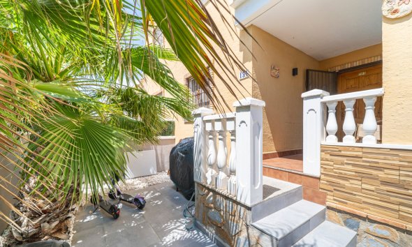 Resale - Townhouse -
Ciudad Quesada